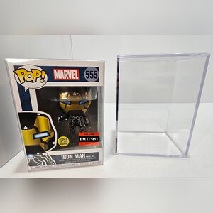 Funko Pop Marvel AAA Anime Exclusive 555 GITD Iron Man